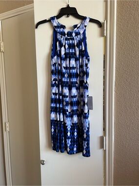 Vince Camuto Blue and White Geometric Print Sleeveless Midi Dress